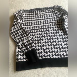 🤍 Ann Taylor Sweater